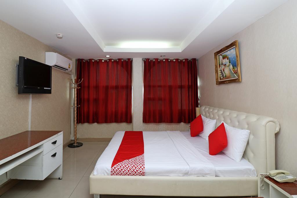 Diamond Residence Silom Bangkok Exterior foto