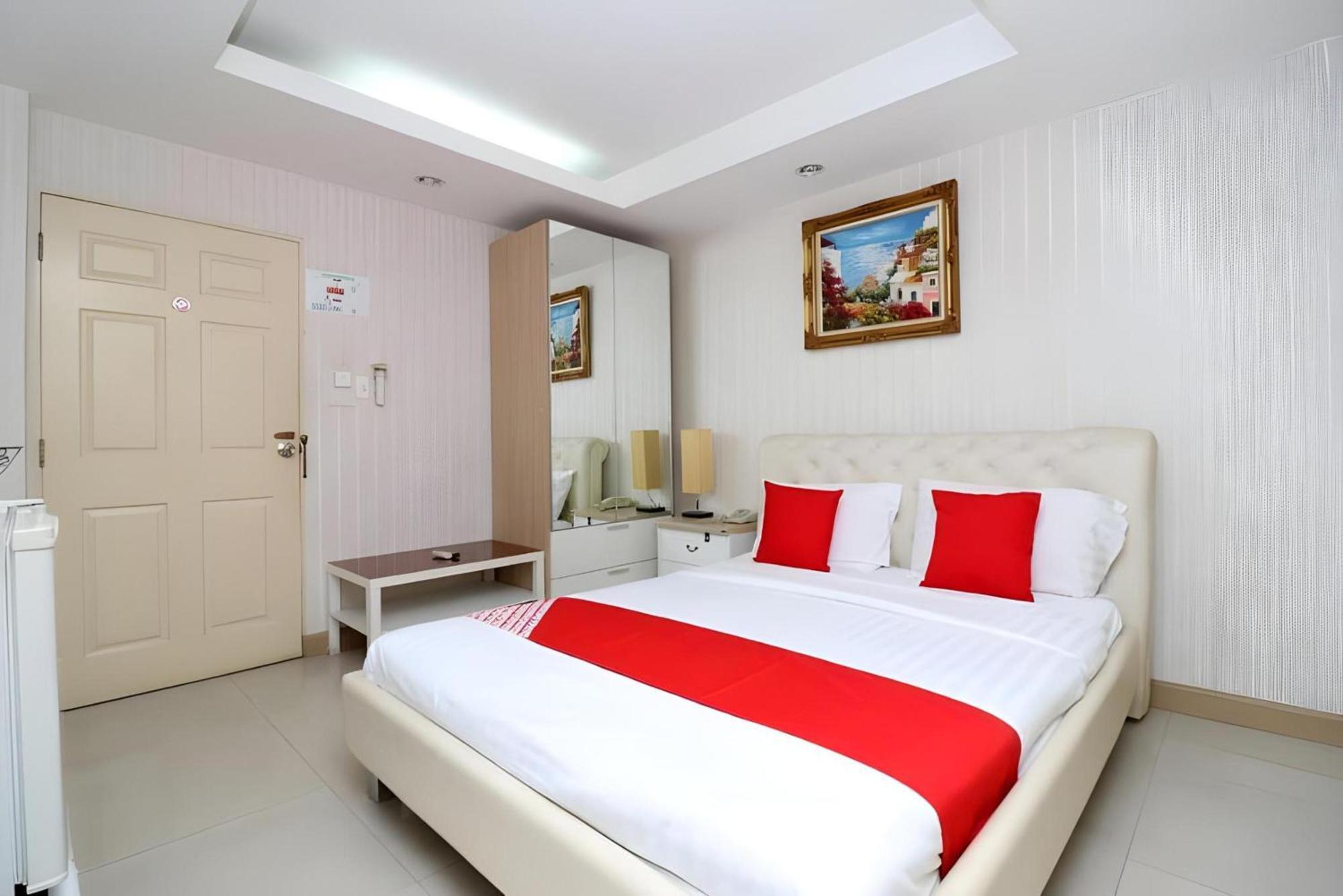 Diamond Residence Silom Bangkok Exterior foto